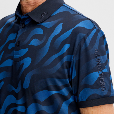 J Lindeberg I Tour Tech Print Golfpiké Herr I Navy