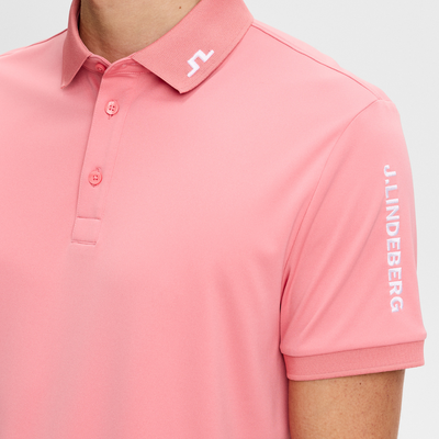 J Lindeberg Golf I Tour Tech Golfpiké Herr I Flamingo Plum