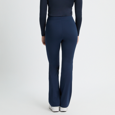 Utsvängda Golfbyxor dam Röhnisch Pull on Flattering Pant Navy