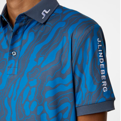 J Lindeberg I Tour Tech Print Golfpiké Herr I DPWT