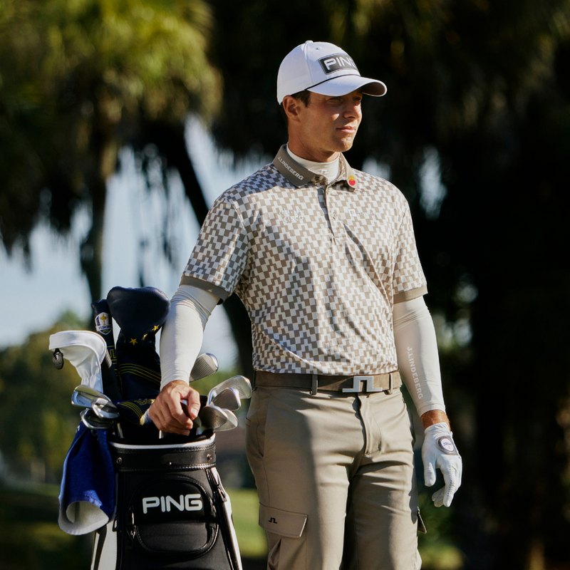 J Lindeberg I Tour Tech Print Golfpiké Herr I Brindel