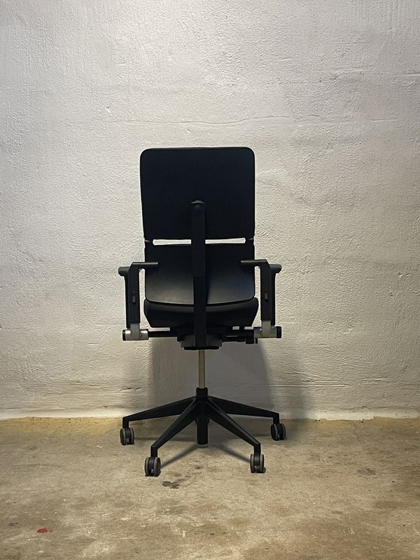 STEELCASE Please