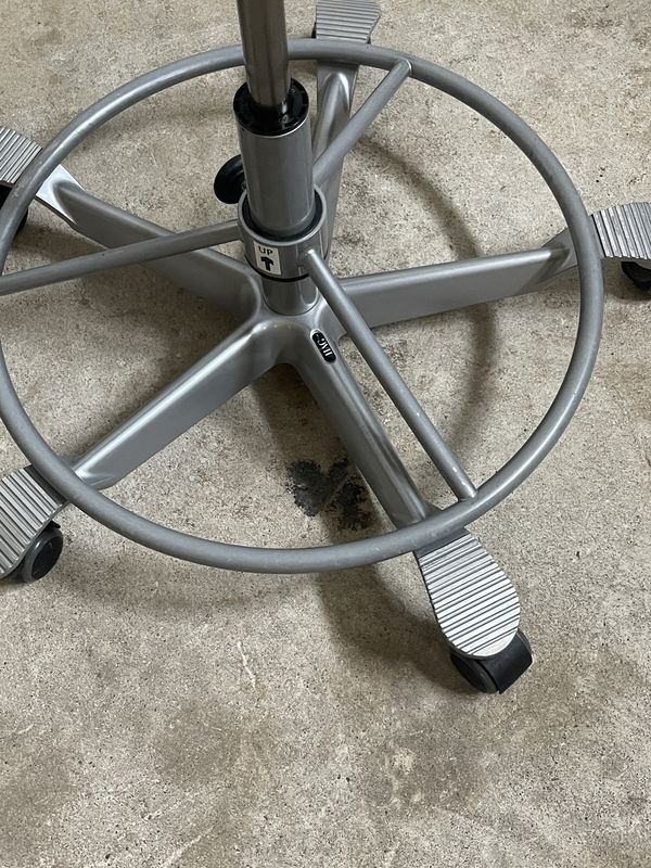 HÅG Capisco 8107 Grå m. fotring