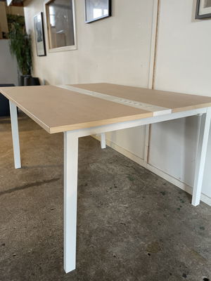 IKEA "Mittzon" konferensbord 140x108cm