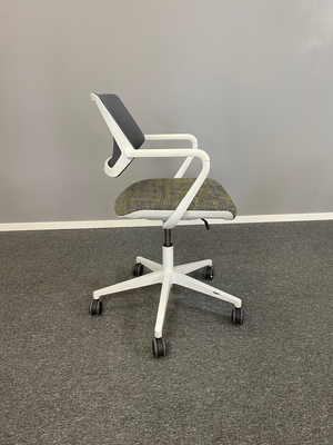 Konferensstol Steelcase Qivir