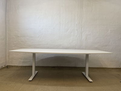 Konferensbord 240x120cm