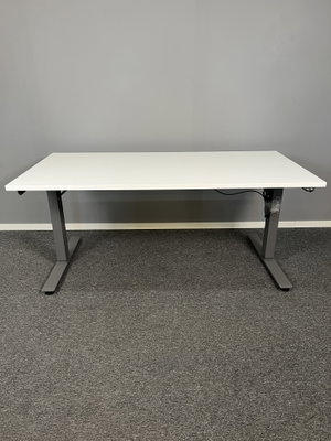 EFG Höj & sänkbart skrivbord 160cm