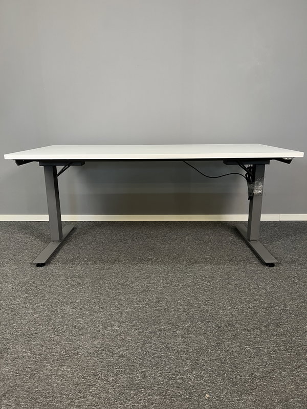 EFG Höj & sänkbart skrivbord 160cm