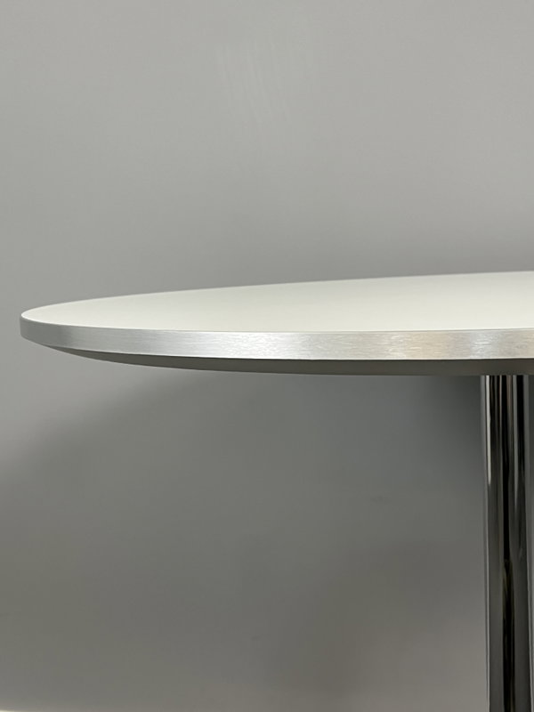 Cafébord Fritz Hansen A622 75cm diameter