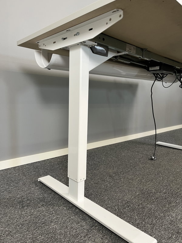 Höj & Sänkbart skrivbord 160cm Edsbyn Ljusgrå