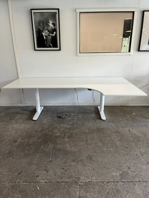 Höj & Sänkbart Skrivbord Ikea Bekant 220cm