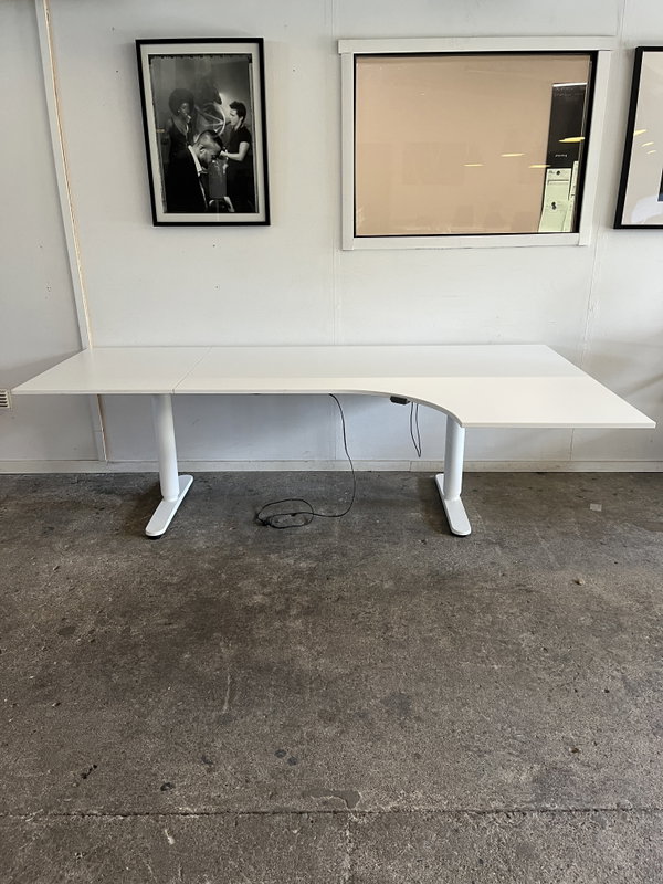 Höj & Sänkbart Skrivbord Ikea Bekant 220cm