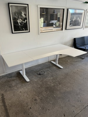 Höj & Sänkbart Skrivbord Ikea Bekant 220cm