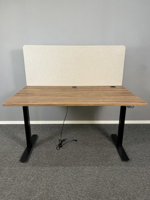 Höj & Sänkbart Skrivbord Rol Ergo 140cm med Bordsskärmar Lintex Edge