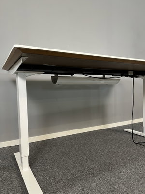 Höj & Sänkbart Skrivbord Edsbyn Choice 160x80