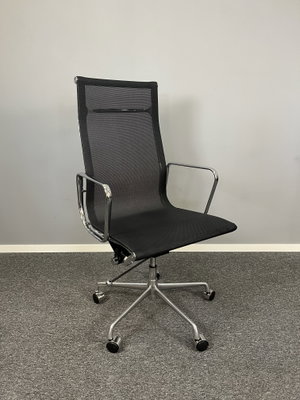 Kontorsstol Eames Management EA119 Mesh. Decomica Replica