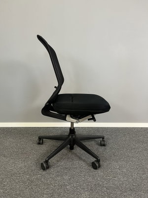 Kontorsstol Vitra MedaPal