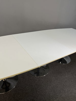 Konferensbord båtformat 320x120cm