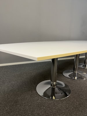 Konferensbord båtformat 320x120cm