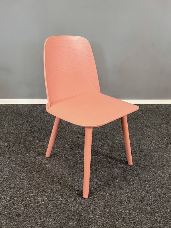 Matstol MUUTO Nerd Pastell Rosa