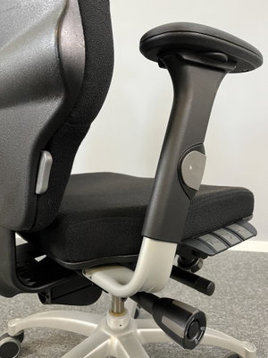 Kontorsstol RH Extend 220 (Nya armstöd)