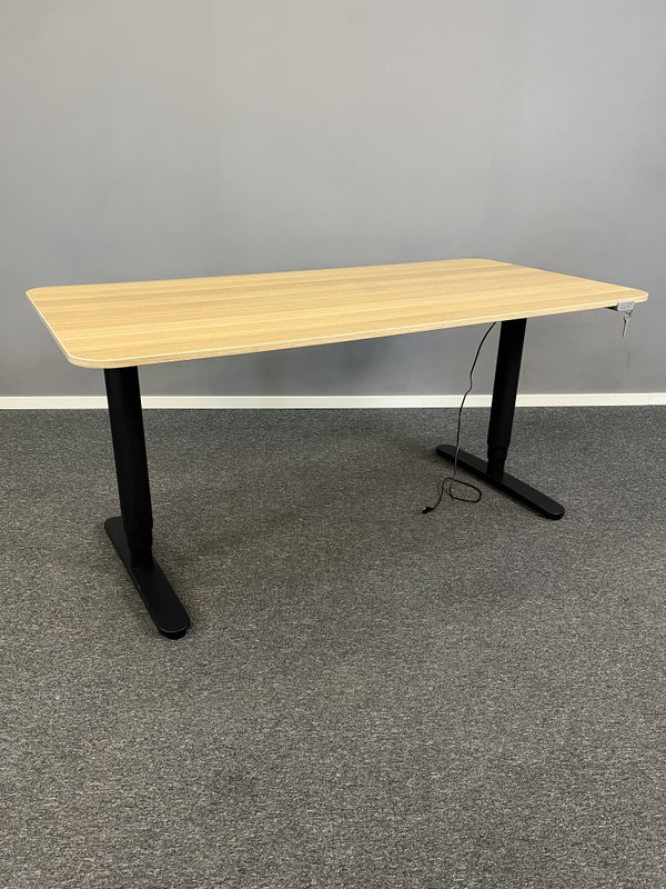 Höj & Sänkbart Skrivbord Ikea Bekant 160x80cm