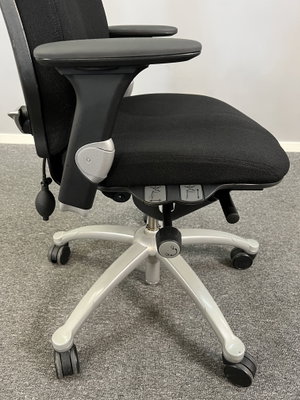 Kontorsstol RH Logic 400 (Nya armstöd)