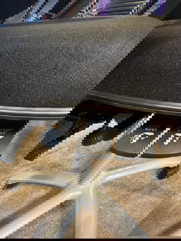 HÖGANÄS +381 Kontorsstol