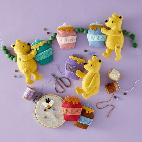 Spellbinders - Etched Dies - Stitched Classic Pooh S6-263 Spellbinders - Etched Dies - Stitched Classic Pooh S6-263