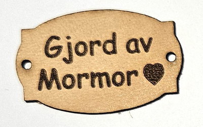 Skinnetikett "Gjord av mormor"   10 st/fp.
