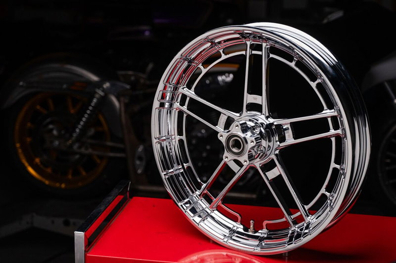WHEEL FLATLINE 21 X 3.5 CHROME