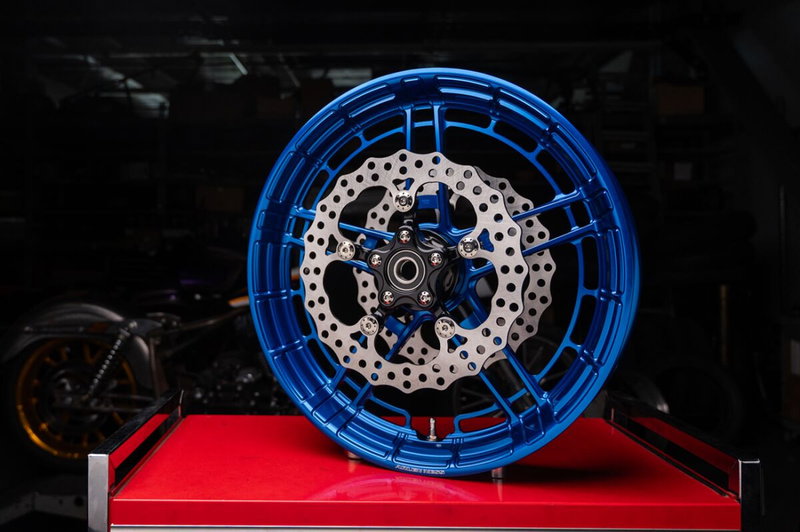 WHEEL FLATLINE 18 X 5.5 BLUE