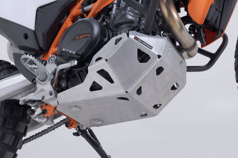 ENGINE GUARD