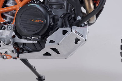 ENGINE GUARD