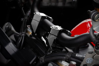 2DGT HANDLEBAR RISERS DUCATI M