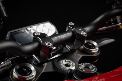 2DGT HANDLEBAR RISERS DUCATI M