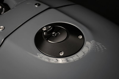 FUEL CAP VER. 2 BLACK TRIUMPH