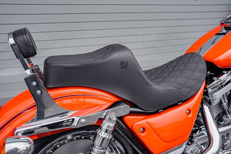 HIGHNOON SEAT - BLACK DOUBLE D