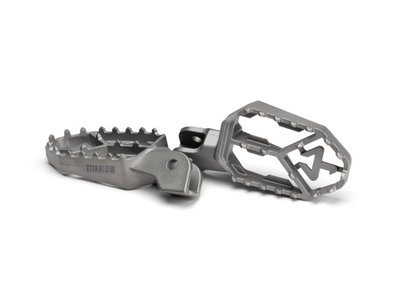 FOOTPEGS TITANIUM SUZUKI V-STR