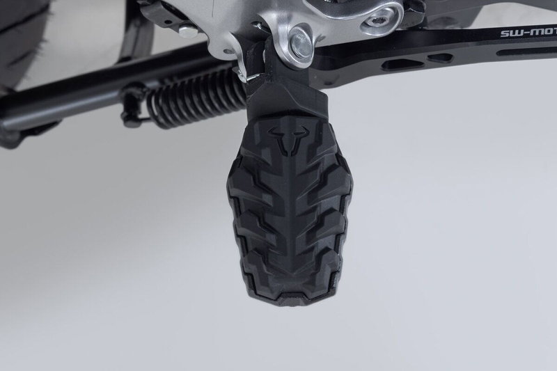 EVO FOOTREST KIT BLACK