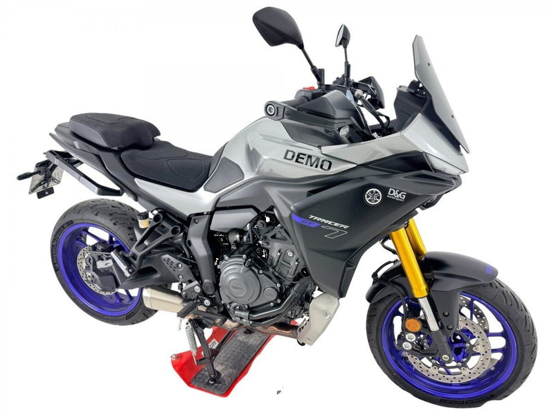 WINDSCREEN SPORT TRACER 7/GT D