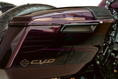 LATCH COVERS VEKTOR GLOSS BLAC