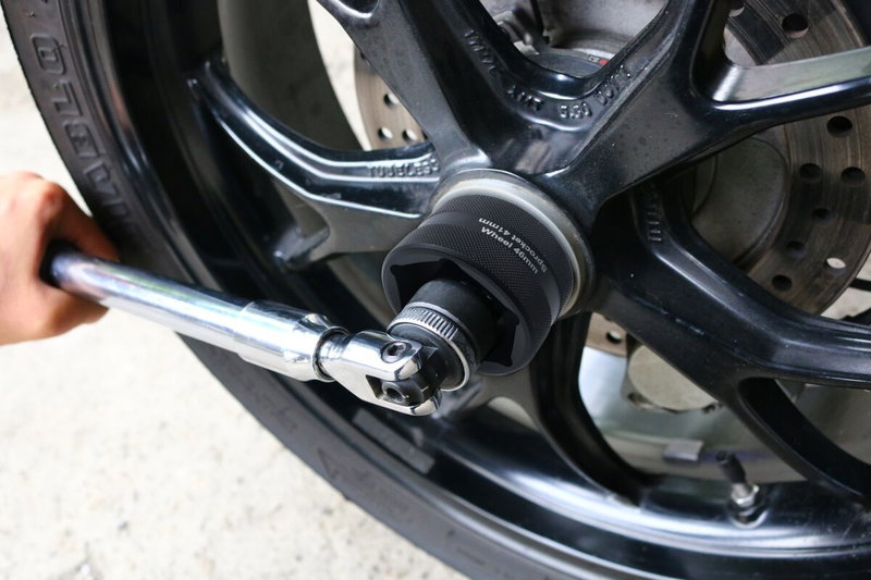 REAR WHEEL NUT SOCKET 41MM/46M