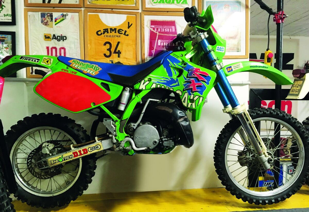 GRAPHIC KIT TEAM KAWA 93