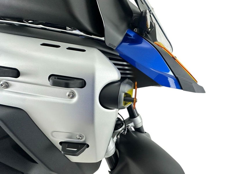 SPOTLIGHT PROTECTION R1300GS A