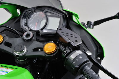 MASTER CYLINDER CAP-FRONT KAWA