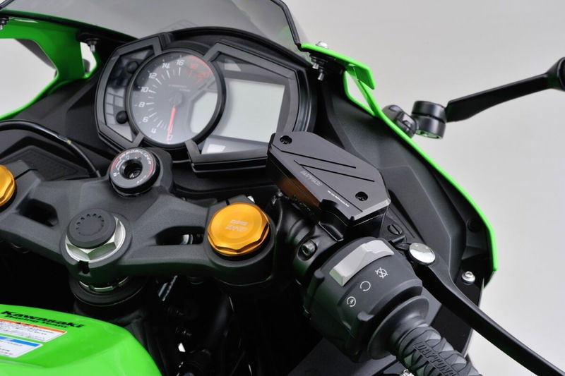 MASTER CYLINDER CAP-FRONT KAWA