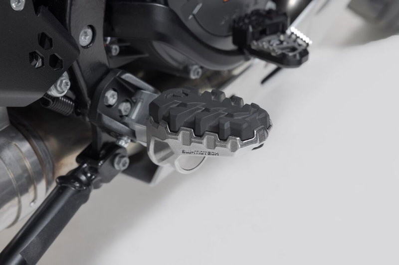 FOOTREST KIT EVO