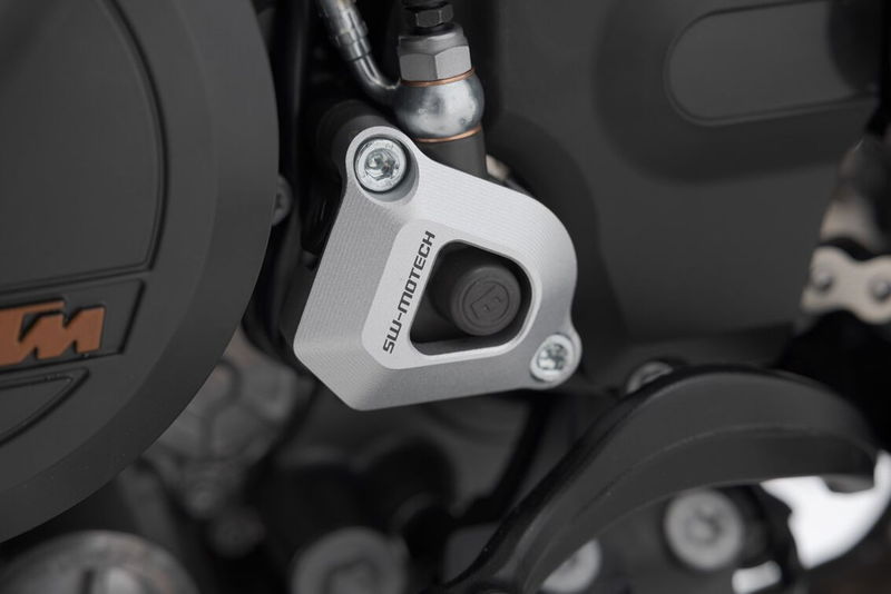 CLUTCH SLAVE CYLINDER GUARD KT