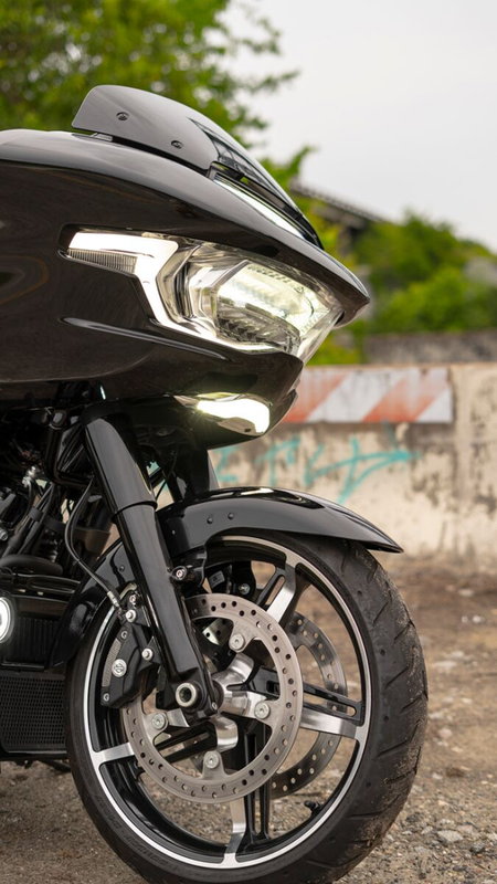 LIGHT CIRO GOAT-E ROAD GLIDE C